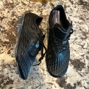 Under Armour Magnetico Elite 3 FG Soccer Cleats Womens Sz 8.5 Black 3027160-001